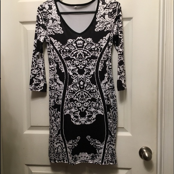 None Dresses Mandela Print Body Con Dress With Scooped Neck C5
